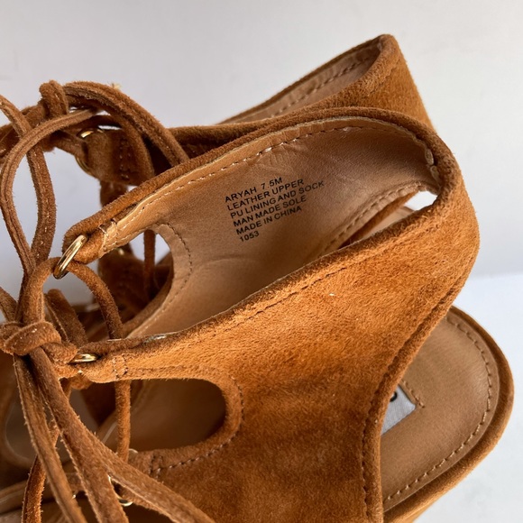 Steve Madden Aryah Sandals Size 7 - Picture 5 of 6